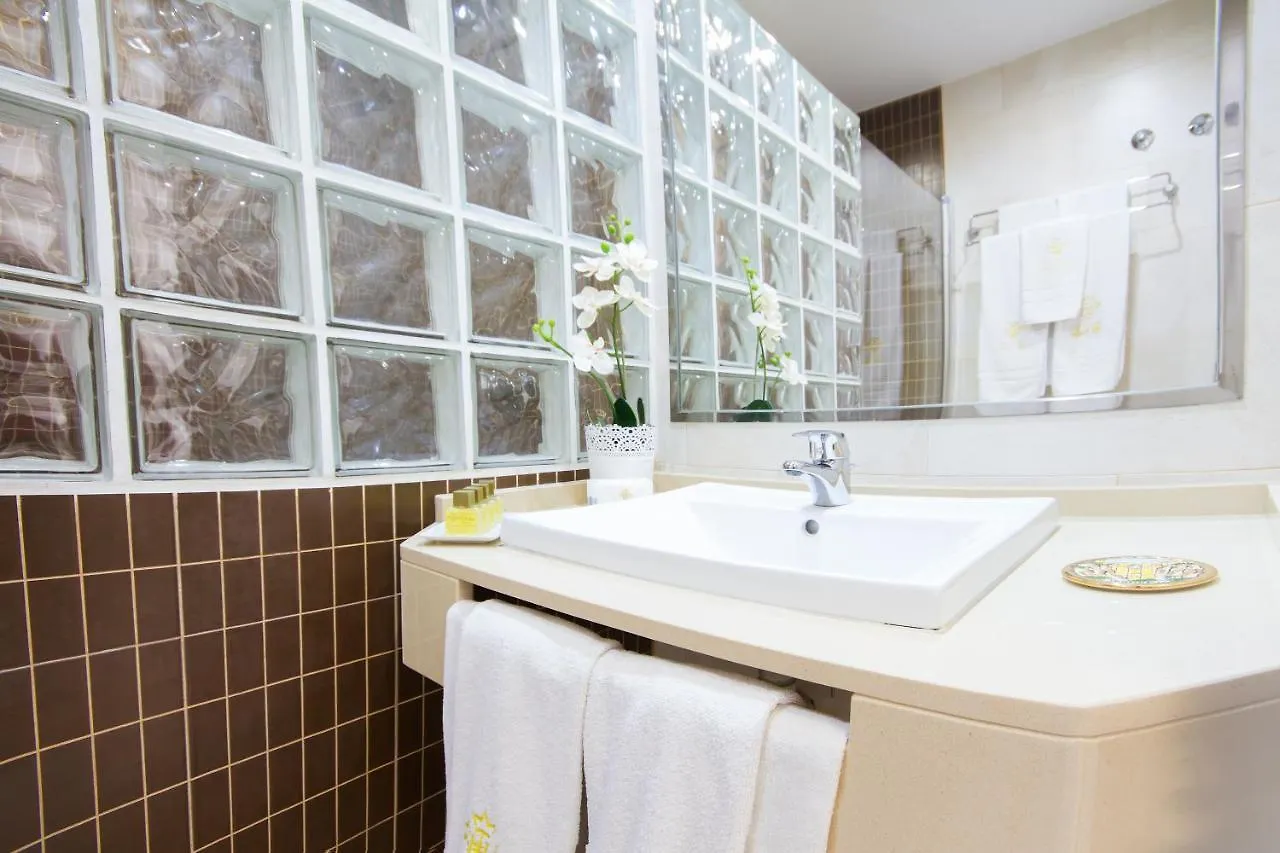 Apartamentos El Tajo & Spa Ronda Apartment